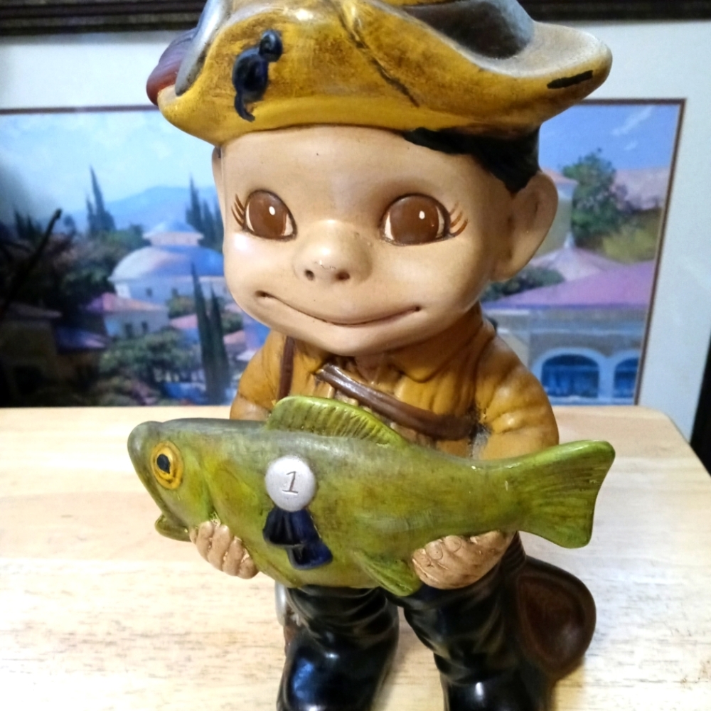 🎣RARE FIND 🔍 BIG FLY FISHERMAN🐟ONE LEG REATTACHED,VINTAGE🎁